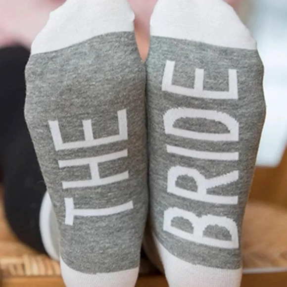 BRIDE NEW WEDDING SOCKS WOMENS SHOWER BACHELORETTE BRIDAL SHOWER GIFT GIFTS - Picture 2 of 6